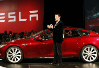 Elon Musk’tan Samimiyet Dozajı Yüksek Açıklama: Üretim Esnasında Tesla Satın Almayın
