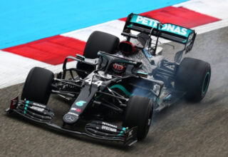 Hamilton Beye Opsiyonlanmıştır: Formula 1’de Motorların Gelişimi 2022’de Dondurulacak