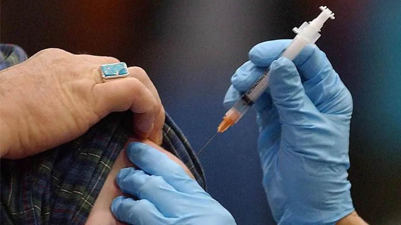 Sağlık Bakanlığı'ndan Koronavirüs Aşısı Programı İçin 'Randevu' Hatırlatması