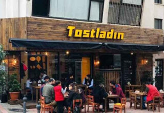 Antalya’da Bir Tost Dükkanı, Kripto Paralarla Ödeme Almaya Başladı
