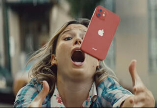 Apple, iPhone 12 İçin Tuhaf Ama Eğlenceli Bir Reklam Filmi Yayınladı [Video]