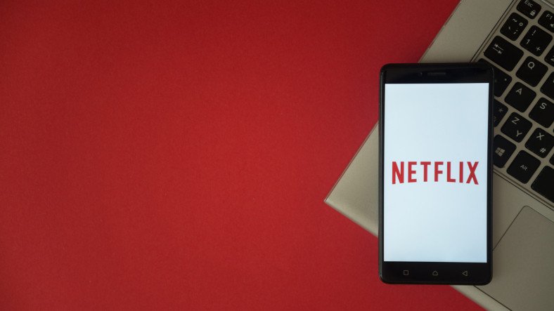 Blu TV CEO'su, Twitter'da Fiyatlarını Büyük Oranda Arttıran Netflix'e Sardı