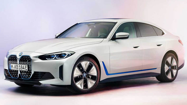 BMW, 2022 Model i4'ün Nihai Tasarımını Gösterdi: Adeta Ateş Ediyor