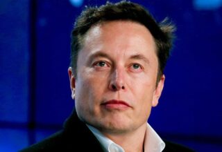 Elon Musk, SolarCity Satın Alımında Tesla Hissedarlarına Eksik Bilgi Verdiği İddiasıyla Dava Edildi