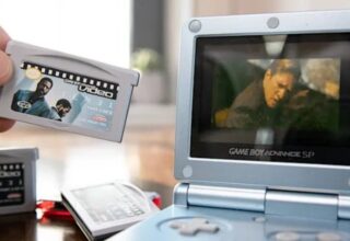 Nolan Duvarları Yumrukluyor: Bir YouTuber, Tenet’i Game Boy’a Yükleyip İzledi [Video]