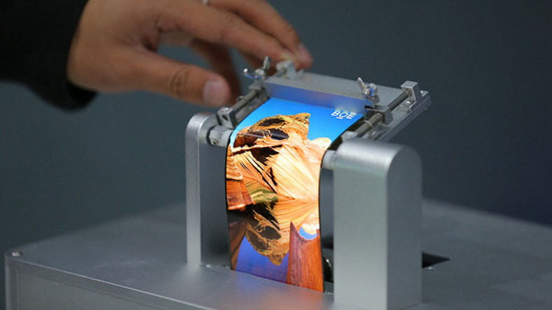 Tarihte Bir İlk: Samsung, İddialara Göre Esnek OLED Ekranlar İçin BOE ile Anlaştı