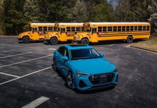 Audi, Okul Bölgelerinde Güvenli Sürüş İçin ‘Araçtan Her Şeye’ Teknolojisini Test Etmeye Başlıyor
