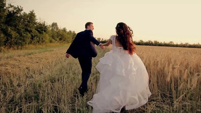 Google Haritalar Yüzünden Yanlış Düğüne Giden Damat, Az Daha Yanlış Kişiyle Evleniyordu