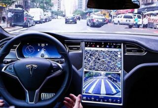 Tesla’nın Gelişmiş Otomatik Pilot Sistemi, Scooter’lara Yenildi [Video]