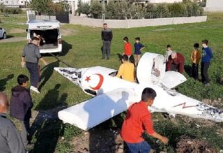 Türk YouTuber’ın Yaptığı Uçak Test Sırasında Düştü: Çevre Sakinleri İHA Sandı