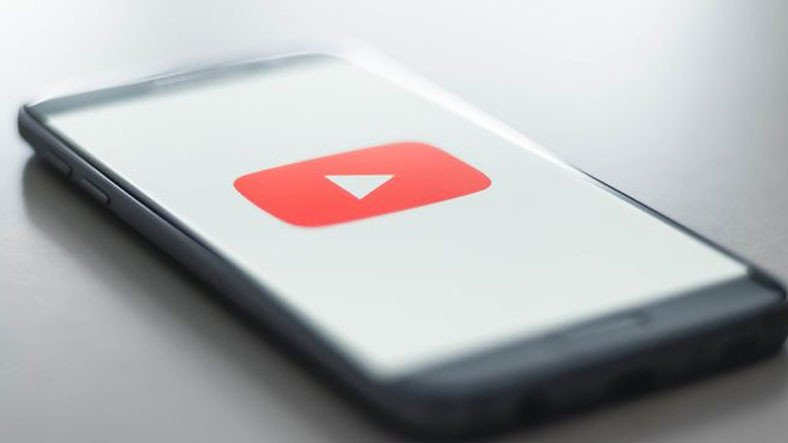 YouTube, Uygunsuz Dil İçeren Videolardan Para Kazanma Politikasını Esnetti