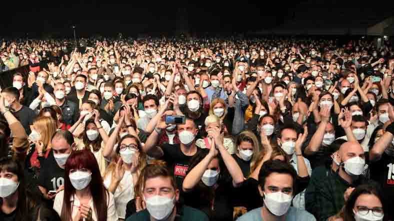 ABD'de İlginç Koronavirüs Aşı Kampanyası: Konser Bileti Aşı Olanlara 18 Dolar, Olmayanlara 1000 Dolar