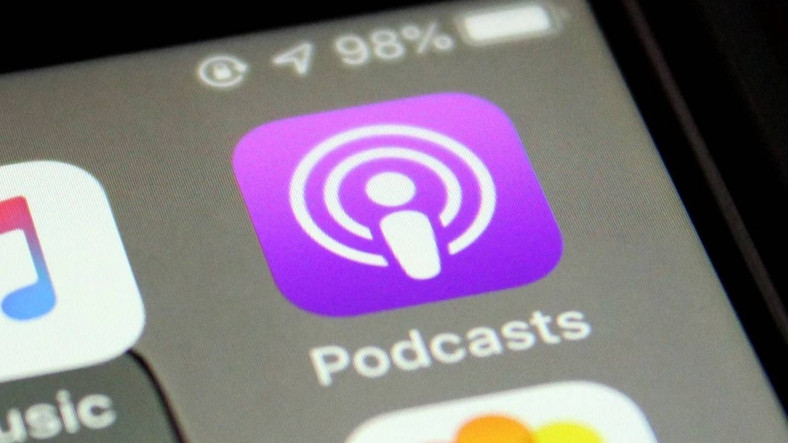 Apple, Podcast Uygulaması İçin Abonelik Özelliğini Erteledi