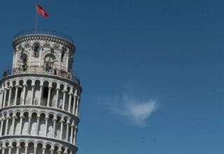 ‘Dünya Dönüyor’ Dediği İçin İdam Edilen Galileo’nun 500 Yıl Sonra Ay’da Kanıtlanan Pisa Kulesi Deneyi