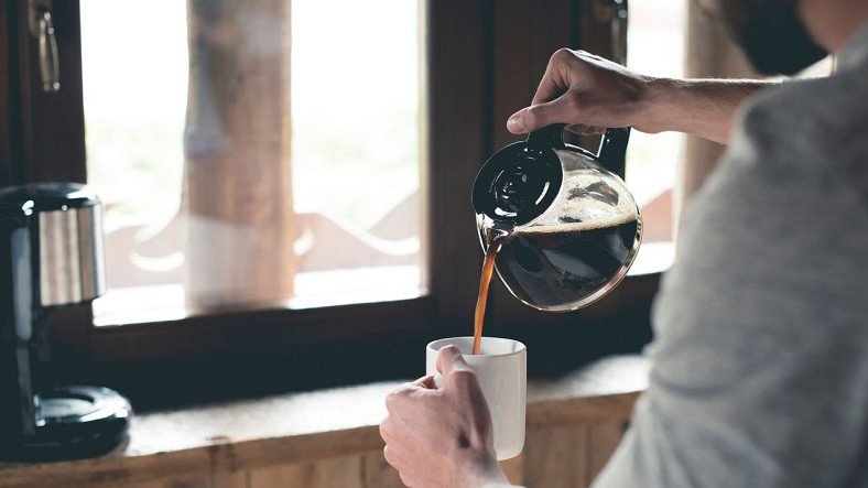 Profesyoneller Gibi Kahve Yapabileceğiniz Kahve Makinesi Tavsiyeleri [Her Bütçeye Uygun]
