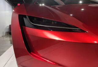 Tesla’nın Süper Otomobili Roadster, SpaceX Paketi ile 1,1 Saniyede 100 km/sa Hıza Ulaşabilecek