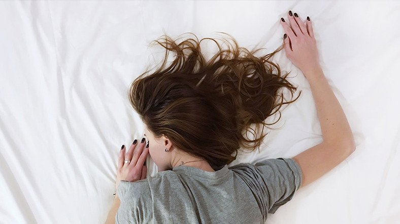 Tüm Günü Uyuyarak Geçirebilirim Diyenlere: Salgın Döneminde Depresyona Girip Girmediğinizi Nasıl Anlarsınız?