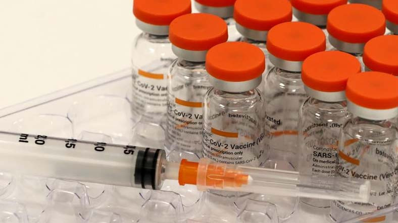 Türkiye'de Üretim Lisansı Verilen Sinovac'ın Koronavirüs Aşısının Gerçek Yaşam Sonuçları Açıklandı