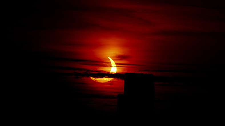 'Ateş Çemberi' Güneş Tutulması Gerçekleşti: İşte Tutulmada Çekilen Fotoğraflar