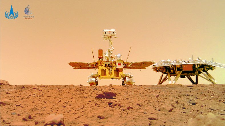 Çin'in Keşif Aracı Zhurong, Mars'tan Göz Alıcı Görüntüler Gönderdi