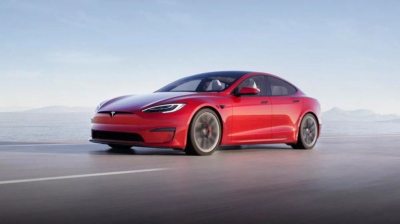 Elon Musk, Tuhaf Bir Sebeple Tesla Model S Plaid Plus'ın İptal Edildiğini Duyurdu