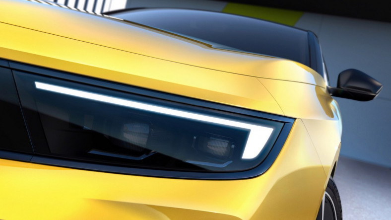 Segmentinin En Popüler Otomobillerinden 2022 Opel Astra'nın İlk Görselleri Paylaşıldı