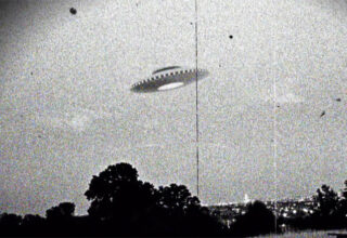 UFO Uzmanı, Pentagon’un Doğruladığı Görüntüleri Yorumladı: İçinde İnsan Olamaz