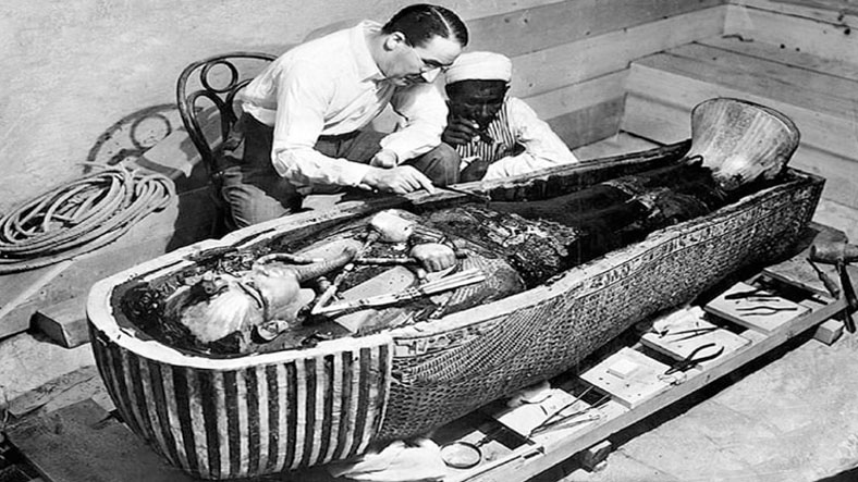 tutankamon mumya