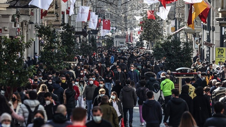 Halen Düşüş Yok: Türkiye’de Son 24 Saatte 26 Bin 597 Vaka Tespit Edildi