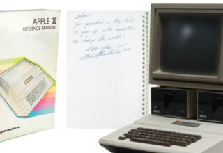 Steve Jobs İmzalı Bir Apple II Kullanma Kılavuzu, Yaklaşık 800 Bin Dolara Satıldı