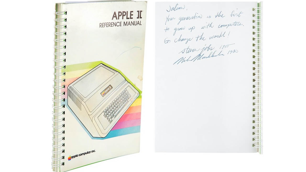 Steve Jobs imzalı Apple II kılavuzu