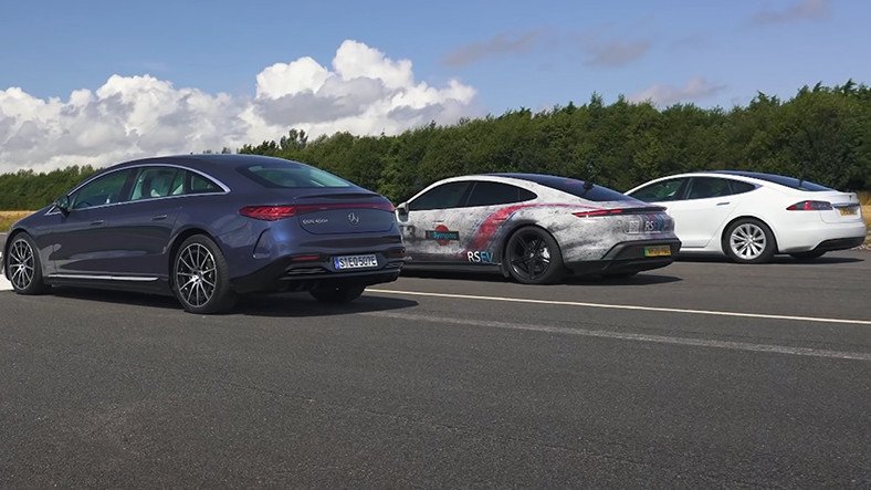 Yarışın Böylesi: Elektrikli Otomobillerin Dört Kral İsmi Karşı Karşıya Getirildi (Video)
