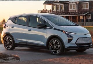 General Motors’tan Bolt Kullanıcılarına Şaka Gibi Tavsiye: Araçlarınızı Diğer Araçlardan En Az 15 Metre Uzağa Park Edin