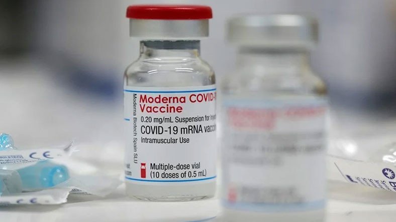 Japonya'da İçinde Yabancı Madde Tespit Edilen Moderna Aşıları Toplatılıyor