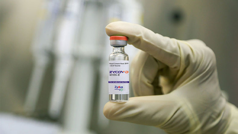 Salgına Karşı Bir Umut Işığı Daha: Dünyanın İlk 'DNA Tabanlı Koronavirüs Aşısı' Geliştirildi
