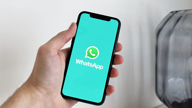 WhatsApp'ın Sohbet Tasarımı Değişiyor: İşte Yeni Tasarımı Gösteren Ekran Görüntüsü